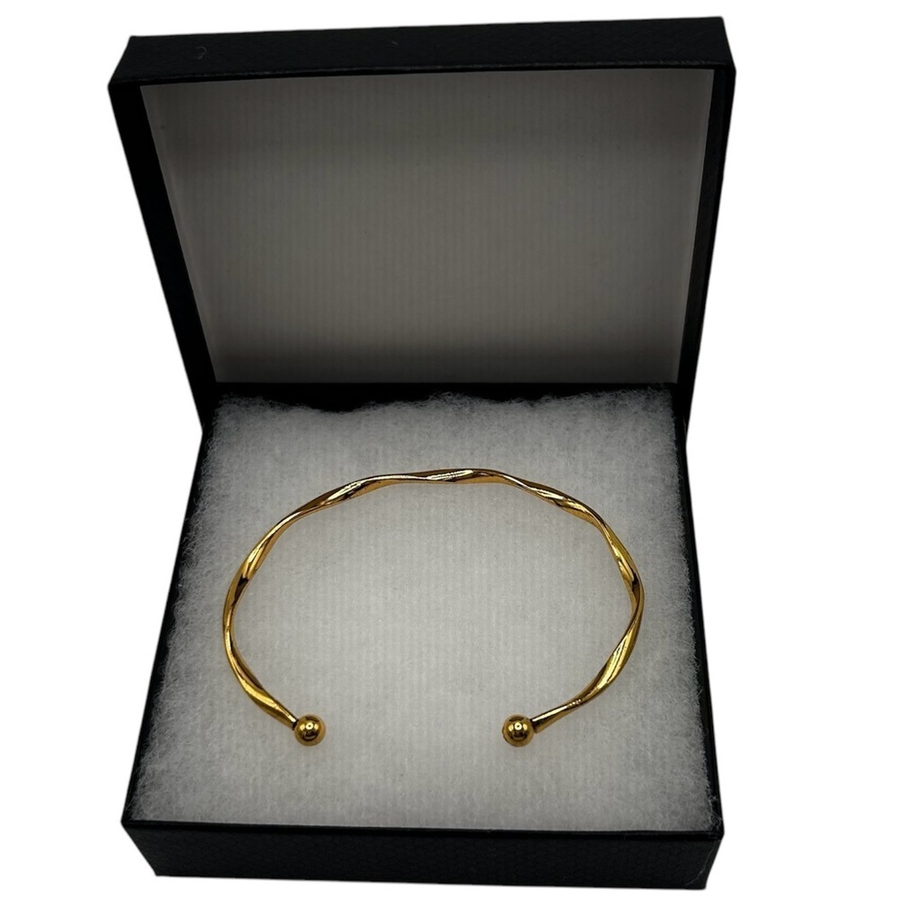 Gold or Silver Twist Design‎ Open Cuff Bracelet. New - Picture 11 of 11